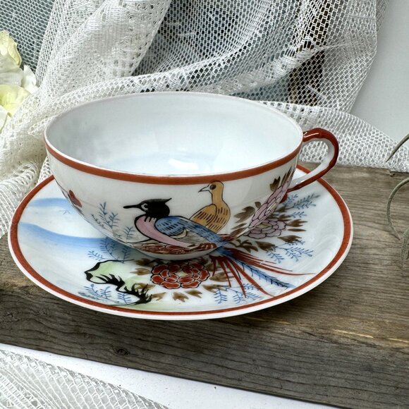 Hand-Painted Vintage Porcelain Tea Cup & Saucer Set With Bird & Floral Design - Picture 4 of 9